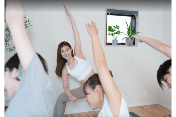 【女性のみご予約可】のびやか目覚めヨガ (レンタルウェア無料） 画像1